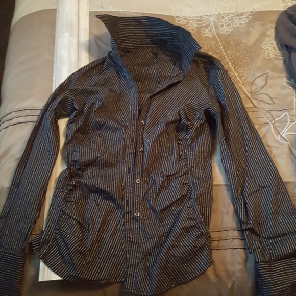 Shirt - Picture 1 of 3